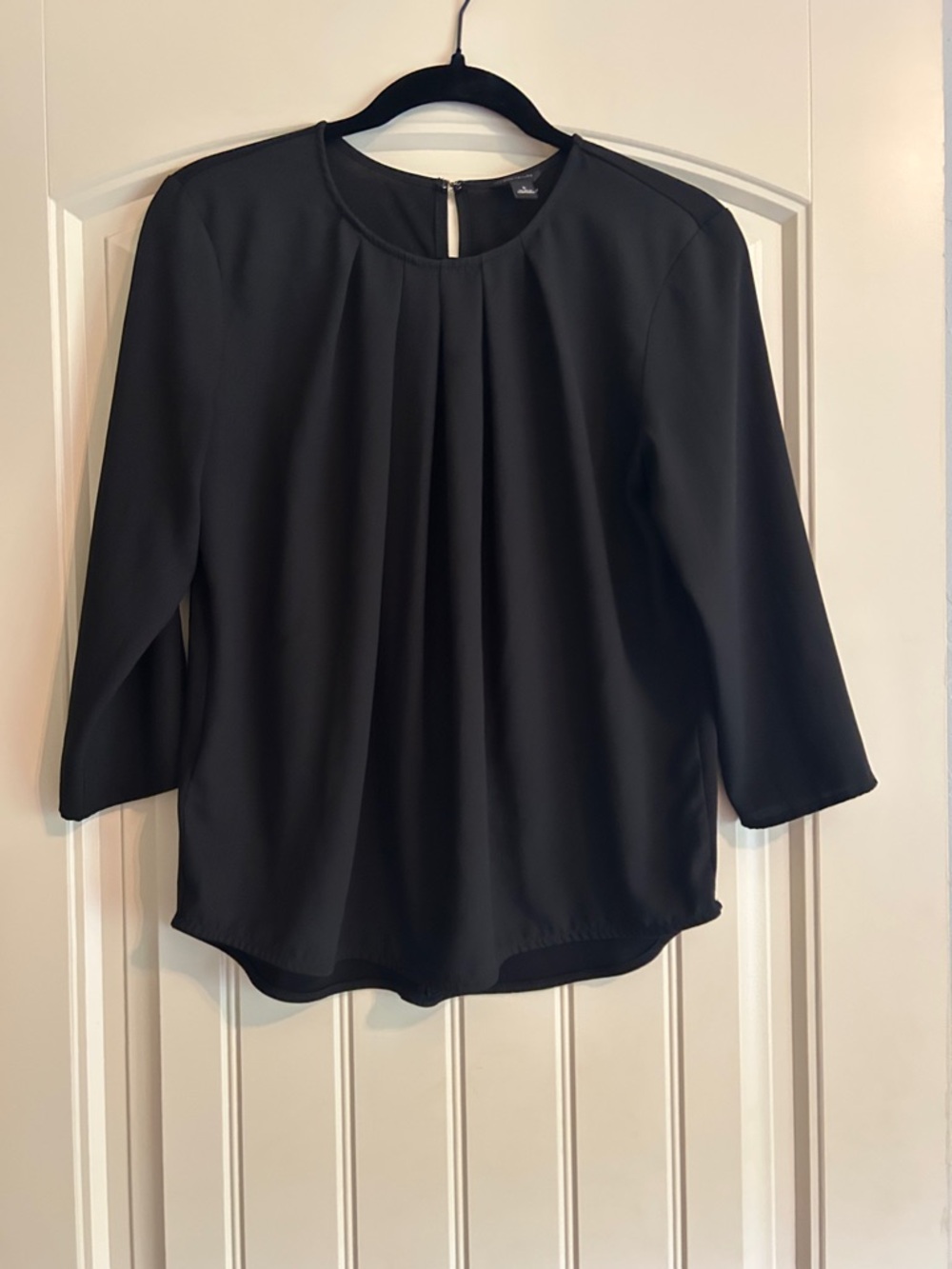 Ann Taylor Black Pleated Women's Blouse